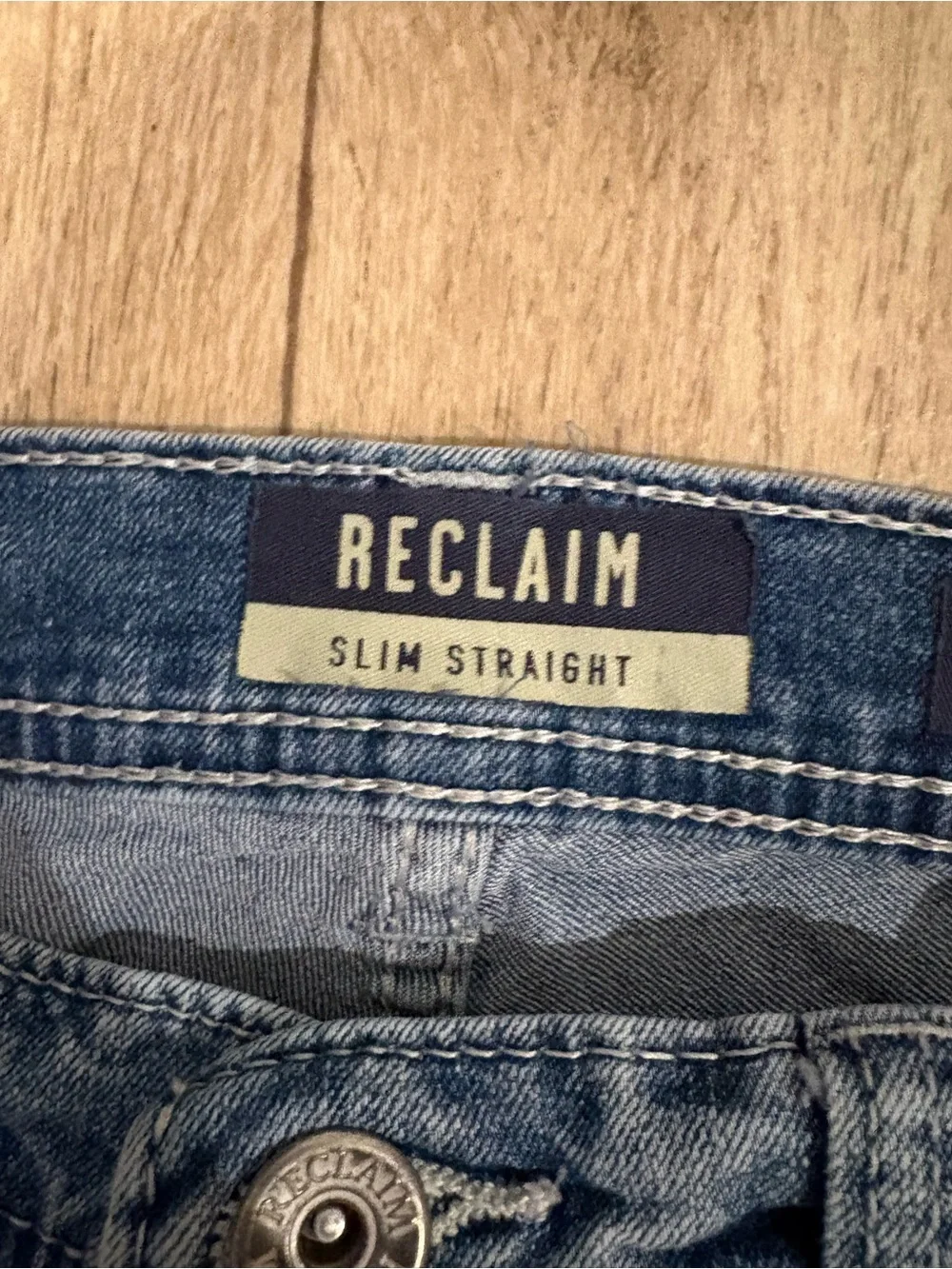 Reclaim Slim Straight Men’s Jeans in Medium Blue